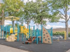 56-07 31st 6A, Woodside NY 11377