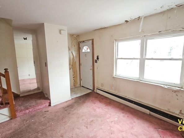 1062 E 229th Street, Bronx NY 10466