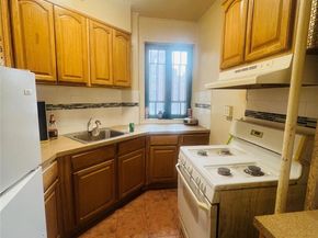 1651 Metropolitan Avenue 5E, Bronx NY 10462