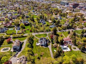 35 S Penataquit Avenue, Bay Shore NY 11706