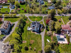 35 S Penataquit Avenue, Bay Shore NY 11706