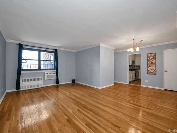 85-10 151st Avenue 5E, Howard Beach NY 11414