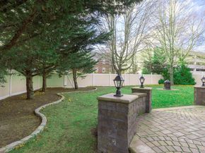 25 Fordham Place, Bay Shore NY 11706