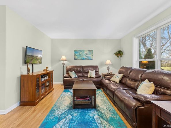 17 Cove View Road, Sag Harbor NY 11963