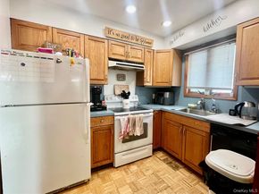 45 Amsterdam Avenue, West Babylon NY 11704