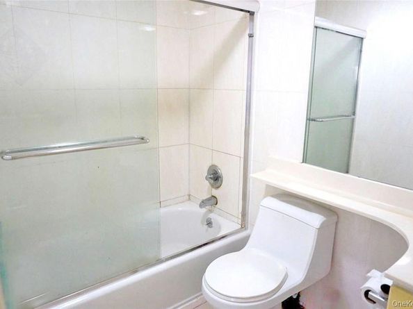 4317 Union Street 6E, Flushing NY 11355