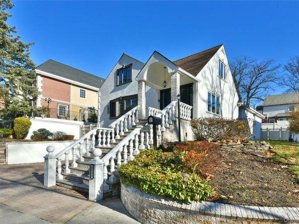 85-35 Midland Parkway, Jamaica Estates NY 11432