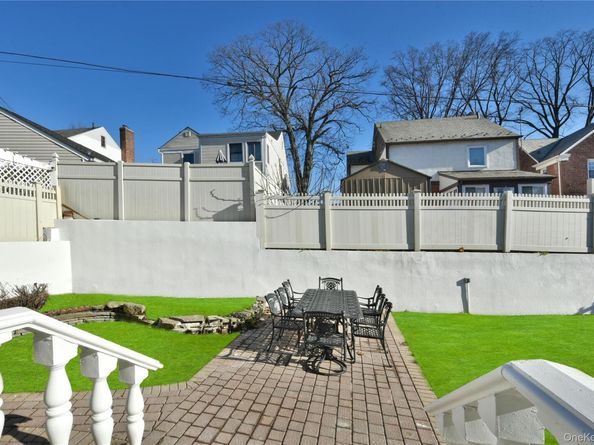 85-35 Midland Parkway, Jamaica Estates NY 11432