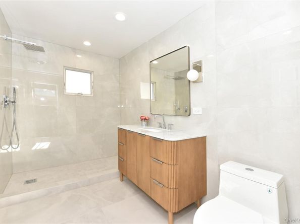 85-35 Midland Parkway, Jamaica Estates NY 11432