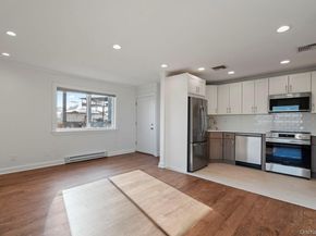 1 Anchorage 101, Freeport NY 11520