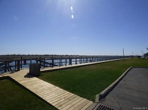 1 Anchorage 101, Freeport NY 11520