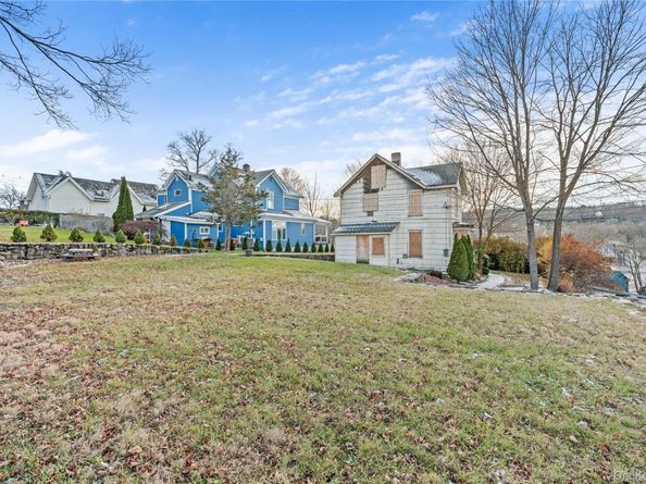 1798 Summit Street, Yorktown Heights NY 10598