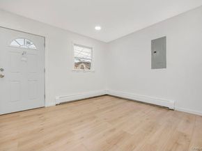 54 5th Street, Ronkonkoma NY 11779