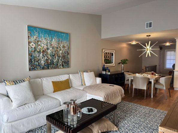 910 Altessa Boulevard, Melville NY 11747