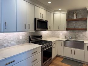 910 Altessa Boulevard, Melville NY 11747