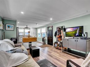 164 Village Circle W, Manorville NY 11949