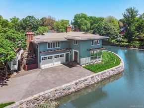 8 Wildwood Circle, Larchmont NY 10538