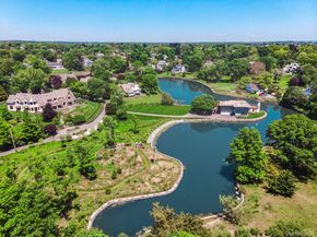 8 Wildwood Circle, Larchmont NY 10538