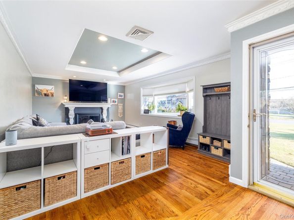 272 Baylawn Avenue, Copiague NY 11726