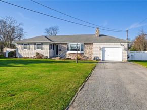 272 Baylawn Avenue, Copiague NY 11726