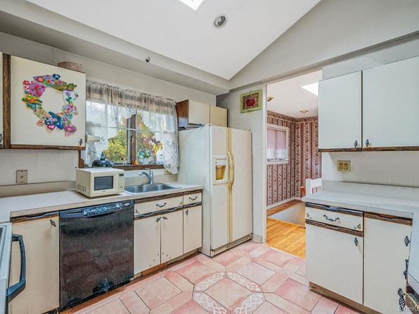 194 Central Park Road, Plainview NY 11803