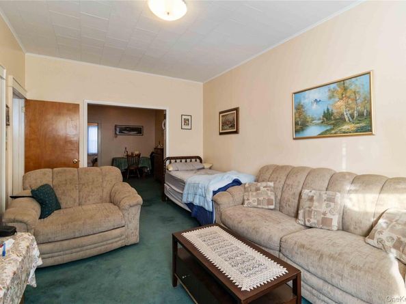 6138 Linden Street, Ridgewood NY 11385