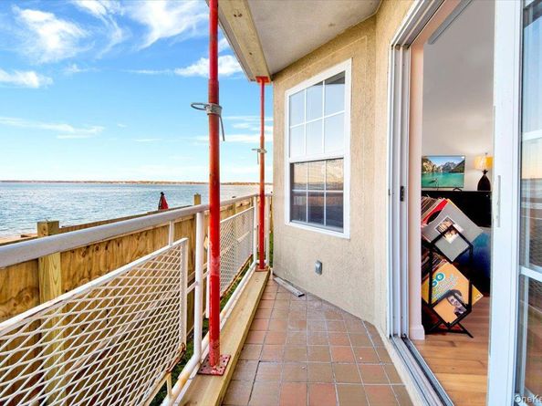 1 Patricia Lane 403, Bronx NY 10465