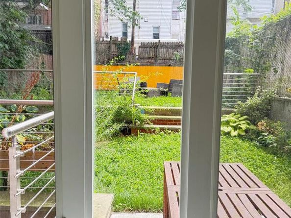 756 40th Street 1R, Brooklyn NY 11232