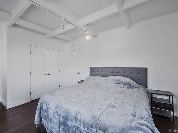 144-66 Village Road 75D, Briarwood NY 11435