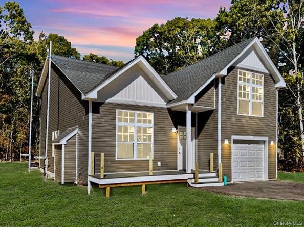 71 Palmetto Drive, Shirley NY 11967