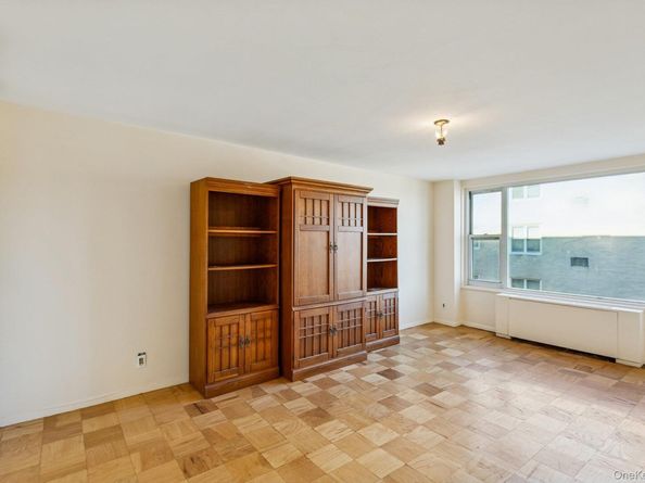 20 Old Mamaroneck Road 5Q, White Plains NY 10605