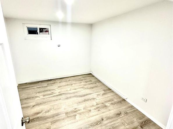 13749 231st Street, Laurelton NY 11413