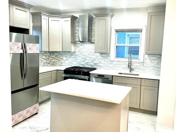 13749 231st Street, Laurelton NY 11413