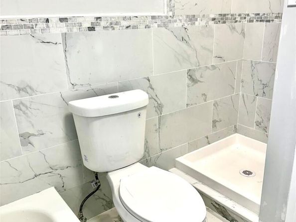 13749 231st Street, Laurelton NY 11413