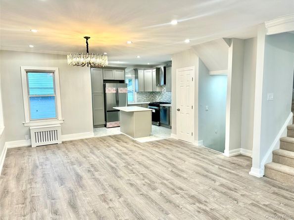 13749 231st Street, Laurelton NY 11413