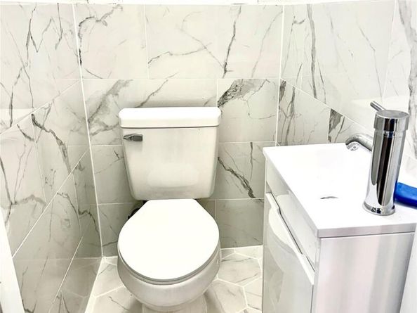 13749 231st Street, Laurelton NY 11413