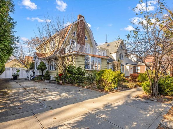 32-24 157th Street, Flushing NY 11354