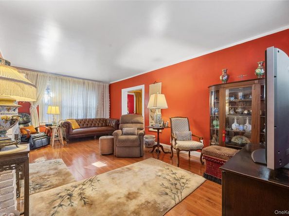 32-24 157th Street, Flushing NY 11354