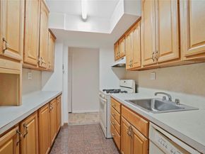 151-31 88th Street 1B, Howard Beach NY 11414