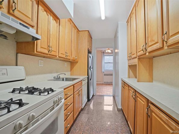 151-31 88th Street 1B, Howard Beach NY 11414