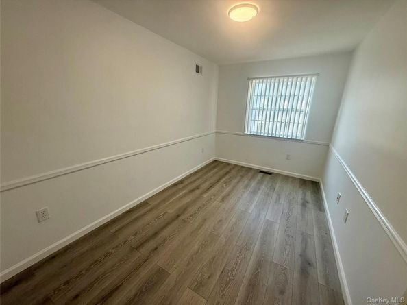 169 Surf Drive 109, Bronx NY 10473