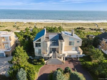 521 Dune Road