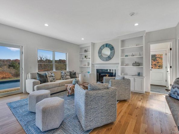 6 S Bay Avenue, Eastport NY 11941