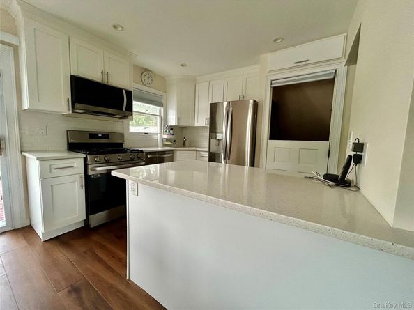 577 Peter Paul Drive, West Islip NY 11795
