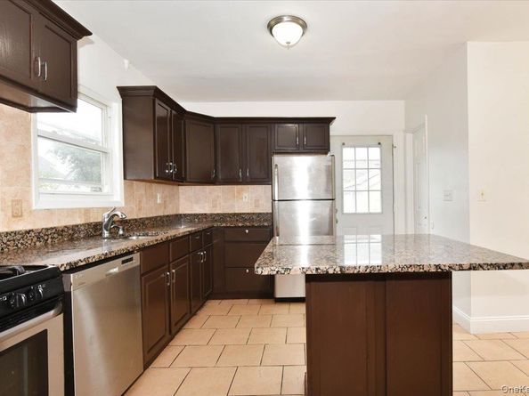 8135 166th Street, Hillcrest (Queens) NY 11432