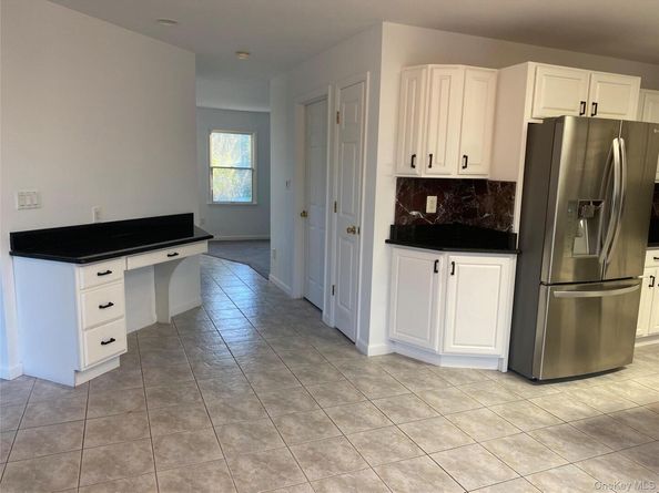 1 Pal Court, Shoreham NY 11786