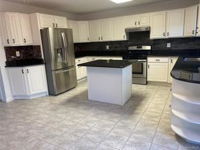 1 Pal Court, Shoreham NY 11786