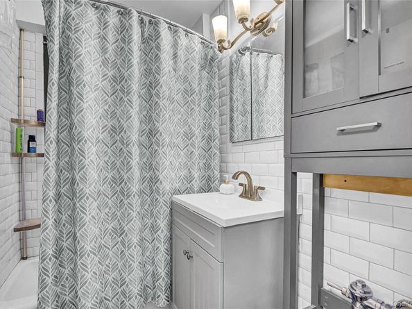 123-40 83 Avenue 6D, Kew Gardens NY 11415