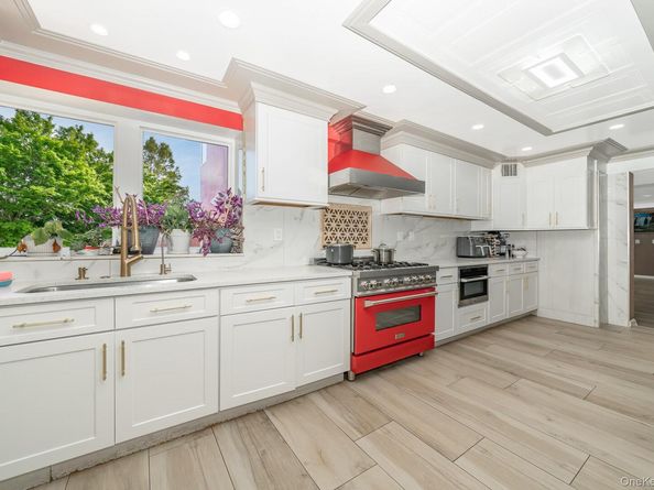 28 Riverside Avenue, Amityville NY 11701