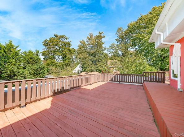 28 Riverside Avenue, Amityville NY 11701